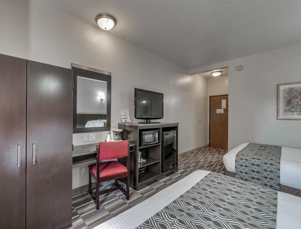Microtel Inn & Suites By Wyndham Oklahoma City Airport Bethany Chambre photo